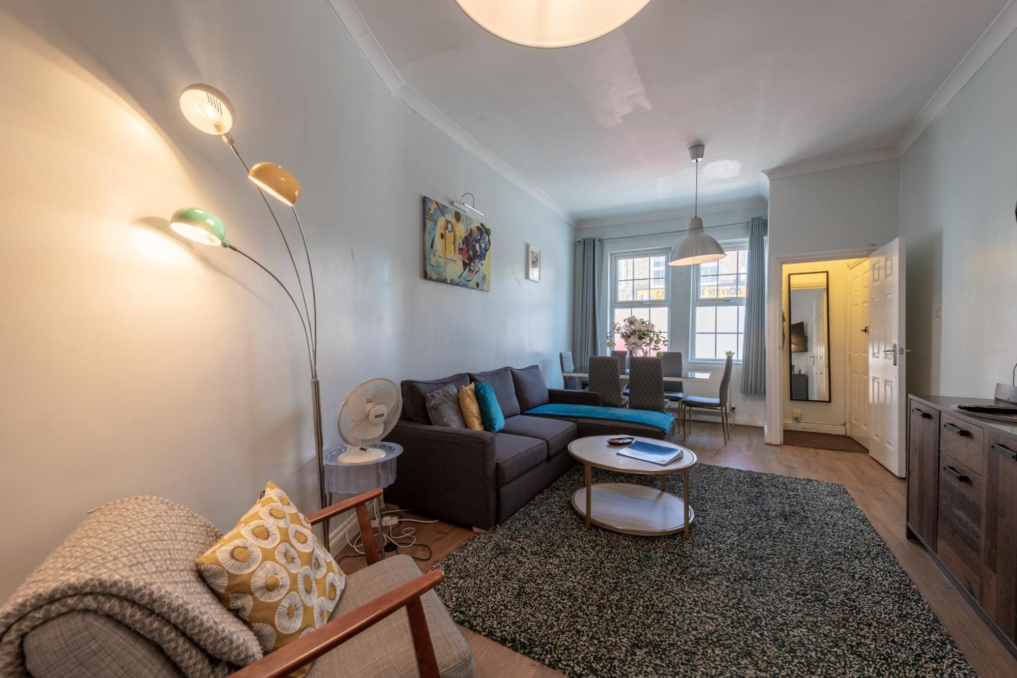 Spacious Comfy 2Br Flat Londen Buitenkant foto